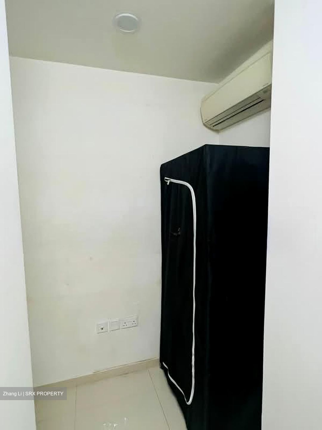Suites 28 (D14), Apartment #558505541